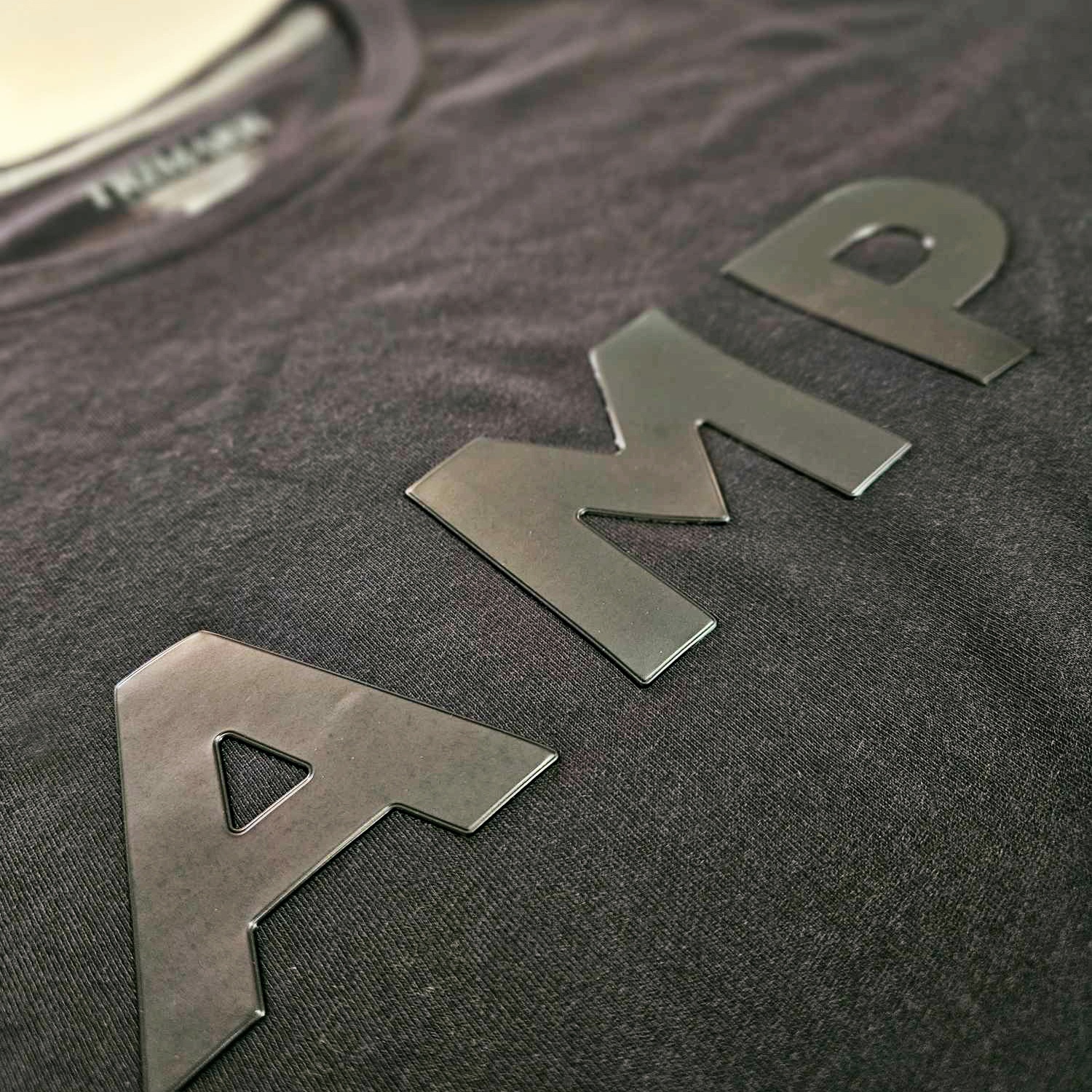 Appliqué de silicone sur vêtements